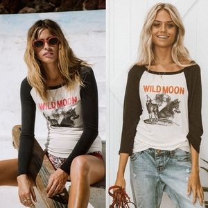 New spell designs wild moon wolf raglan tee M rare